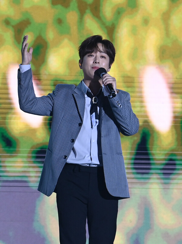 yhui1204's tweet image. #이찬원
#경기도체육대회 이찬원
#엔딩요정 이찬원
너무나 잘갱긴 이찬원~~