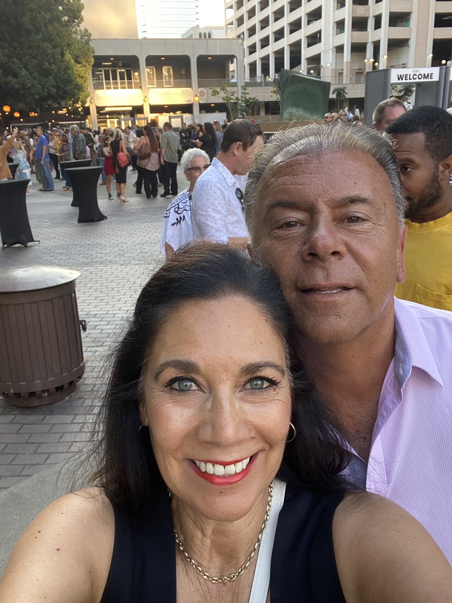 SuzetteValle's tweet photo. Press Night at Broadway San Diego for The Lion King. Especially excited to be suiting on the aisle for the opening number!!π¦ @SDCivic #TheLionKing #broadwaysd https://t.co/0txQ4JgDdg
