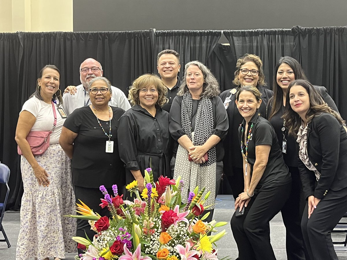 StudentAcademi1's tweet photo. Graduation Crew! Congrats, GED &amp; Rainbow 🌈 grads! @SAISD_Counselor @saisd @DrJaimeAquino @SAISDCTE https://t.co/GsAFv7gqIU