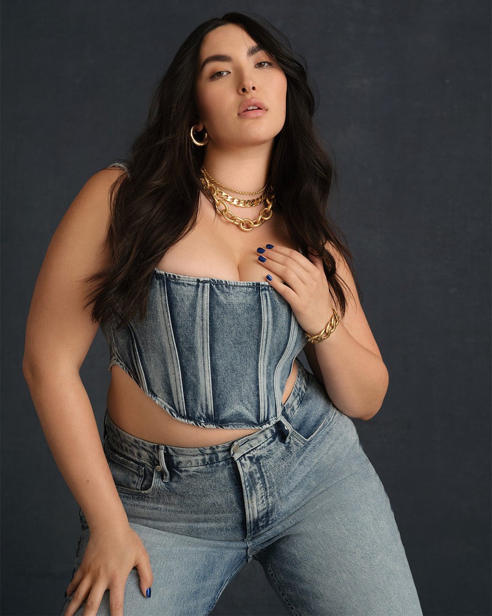 goodamerican's tweet image. DENIM OBSESSED – get these iconic matchy matchy looks before they sell out 🔥 Available in s fully inclusive size range. 

Shop the Look
bit.ly/3KsVTZi

Photo Shaniqwa Jarvis

Stylist Carlos Nazario