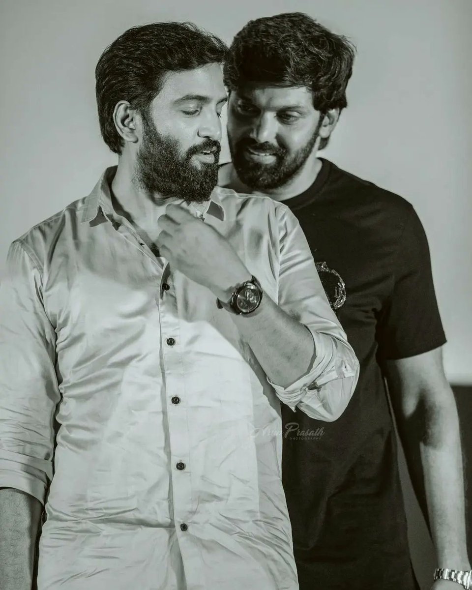 mdnews_tamil's tweet photo. @arya_offl & @iamsanthanam from Captain Pre Release Event 😍
#Arya #Santhanam #CaptainPrereleaseEvent #CaptainMovie https://t.co/vj1vbeMZ2r