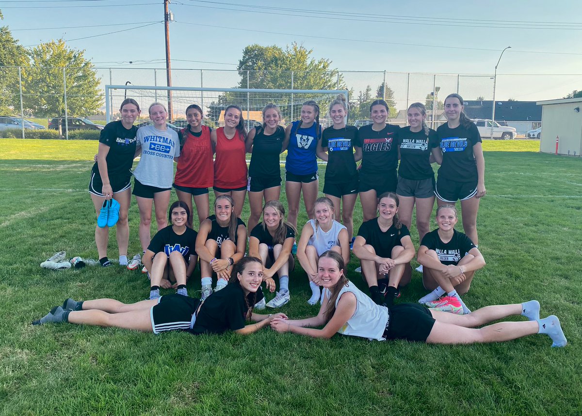 WaHiGirlsSoccer's tweet photo. Your 2022 🔵😈⚽️ athletes!!

@WaHi_Athletics @wwschools @WAHIASB @wahisportsmed @BigBlueWW https://t.co/rIFDtMDF4P