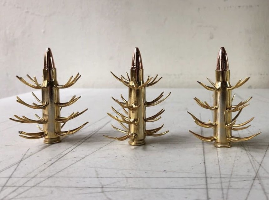 Al tiempo del abraso reúne el trabajo de siete artistas, resultado de la primera residencia de Cobertizo en colaboración con Galería laNao. bit.ly/al-tiempo-del-…