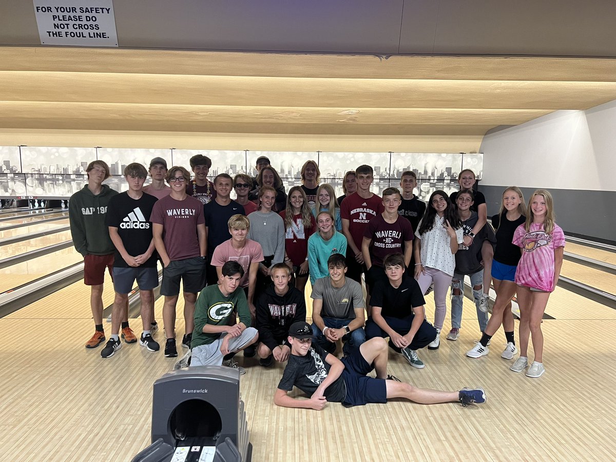 A little team bonding tonight. Such a great, fun group! Off to running action on Saturday at Norris! Go Vikes!