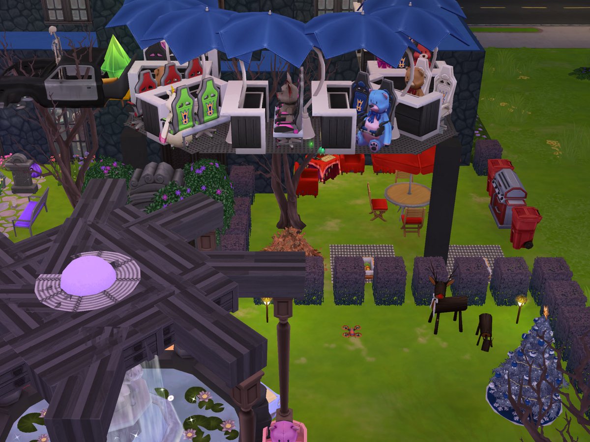 KhaleesiTsm's tweet photo. Just added a new ride and seating area at my lot! 🤪🎢🎡🎠 https://t.co/Q7C5Ug00gJ