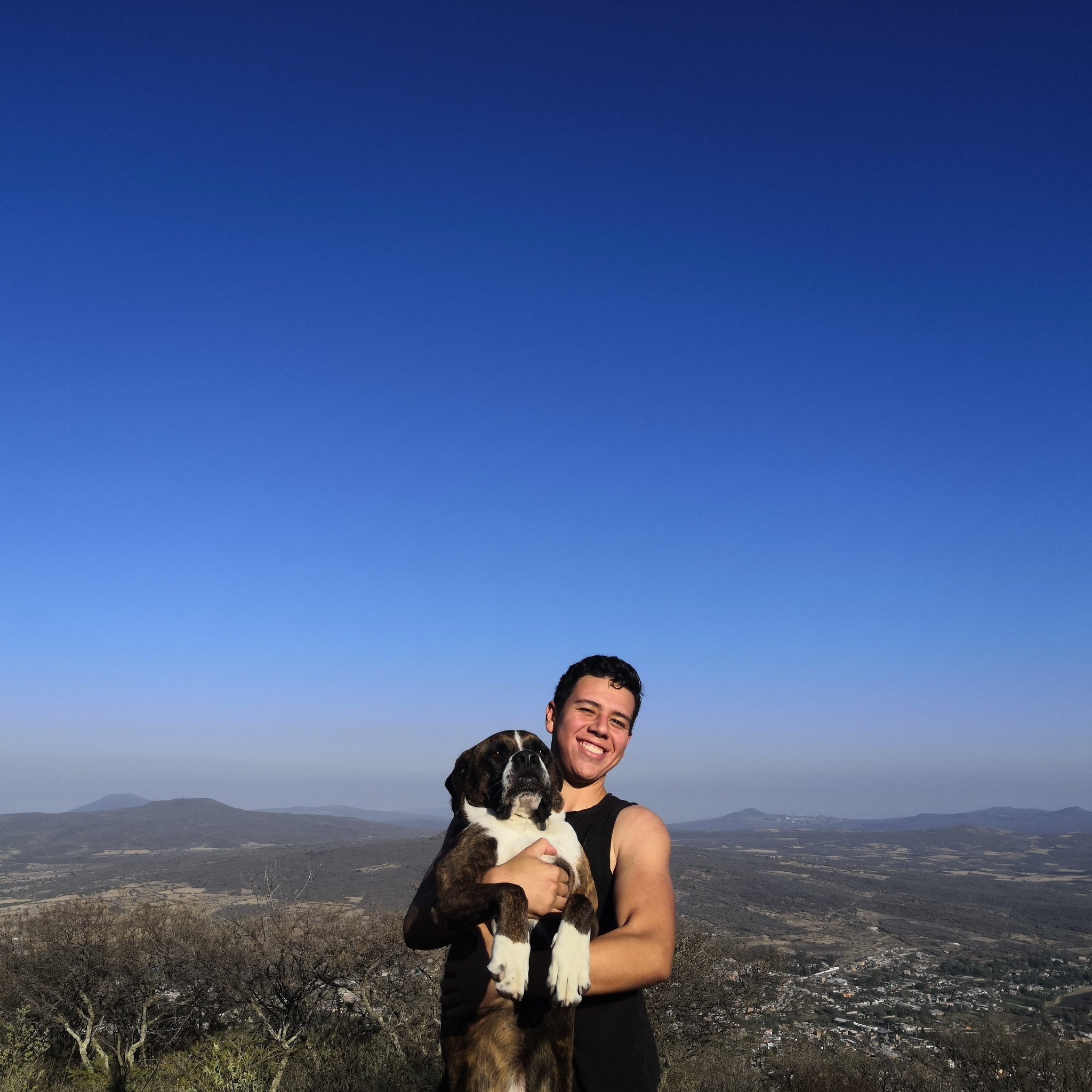 Leonardo Tapia (LeonardoTapia18) / Twitter