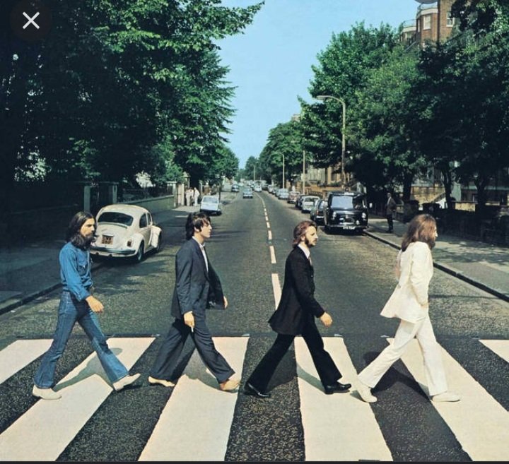 CacophonyCake's tweet photo. @MichaelWarbur17 @bongosaloon (Technically speaking), on the album cover, Paul was the only one out of sync with the others - he lead with his right foot while all the others lead with their left ~ https://t.co/zevXljGbRW
