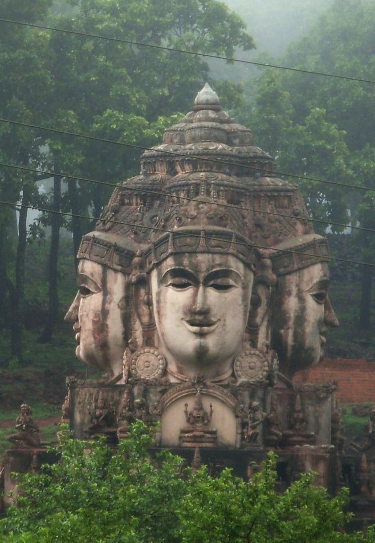 IndiaTales7's tweet image. Sri Yantra Mandir- A rare Mandir located amongst the dense forests of Central Bharat, Amarkantak, Madhya Pradesh.