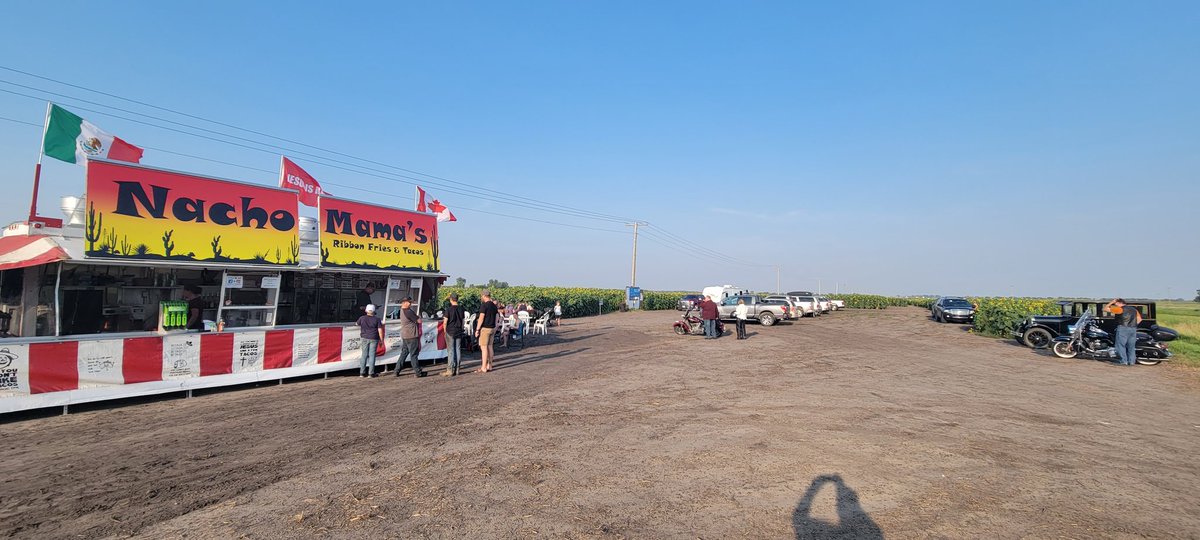 Focusfields's tweet photo. Busy night at the focus field with Nacho mamas on site. Great to see people come from near and far https://t.co/OjHebJxjvp