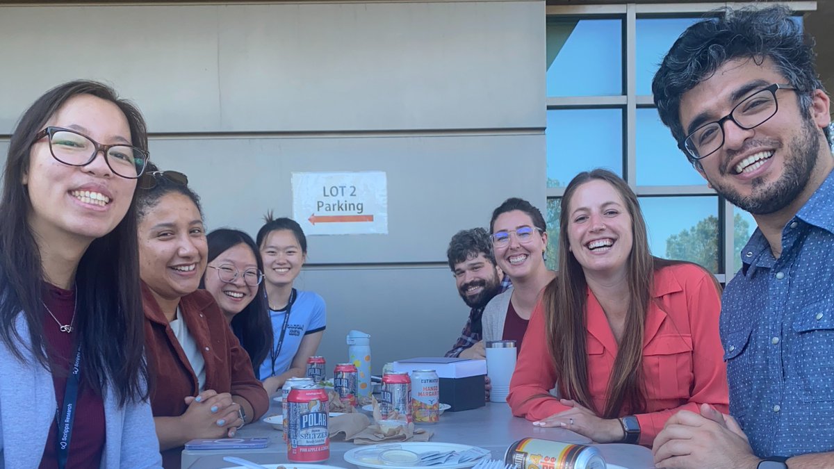 nani_grotjahn's tweet photo. Fun farewell happy hour in honor of our fabulous research tech, @marina_mxy. Her fearless and friendly demeanor touched many of us in lab, and fostered new fruitful #teamtomo collaborations. We look forward to watching her meteoric rise 🚀 in grad school @UCRiverside and beyond! https://t.co/rzEDjdULP8