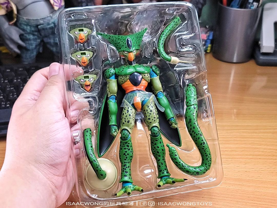 ActionActionFig's tweet photo. A look at Cell (First Form) S.H.Figuarts! 📸: @isaacwongtoys 

#ActionFigure #ActionFigures #DragonBallZ #Cell #SHFiguarts https://t.co/RsD1mL1YFN