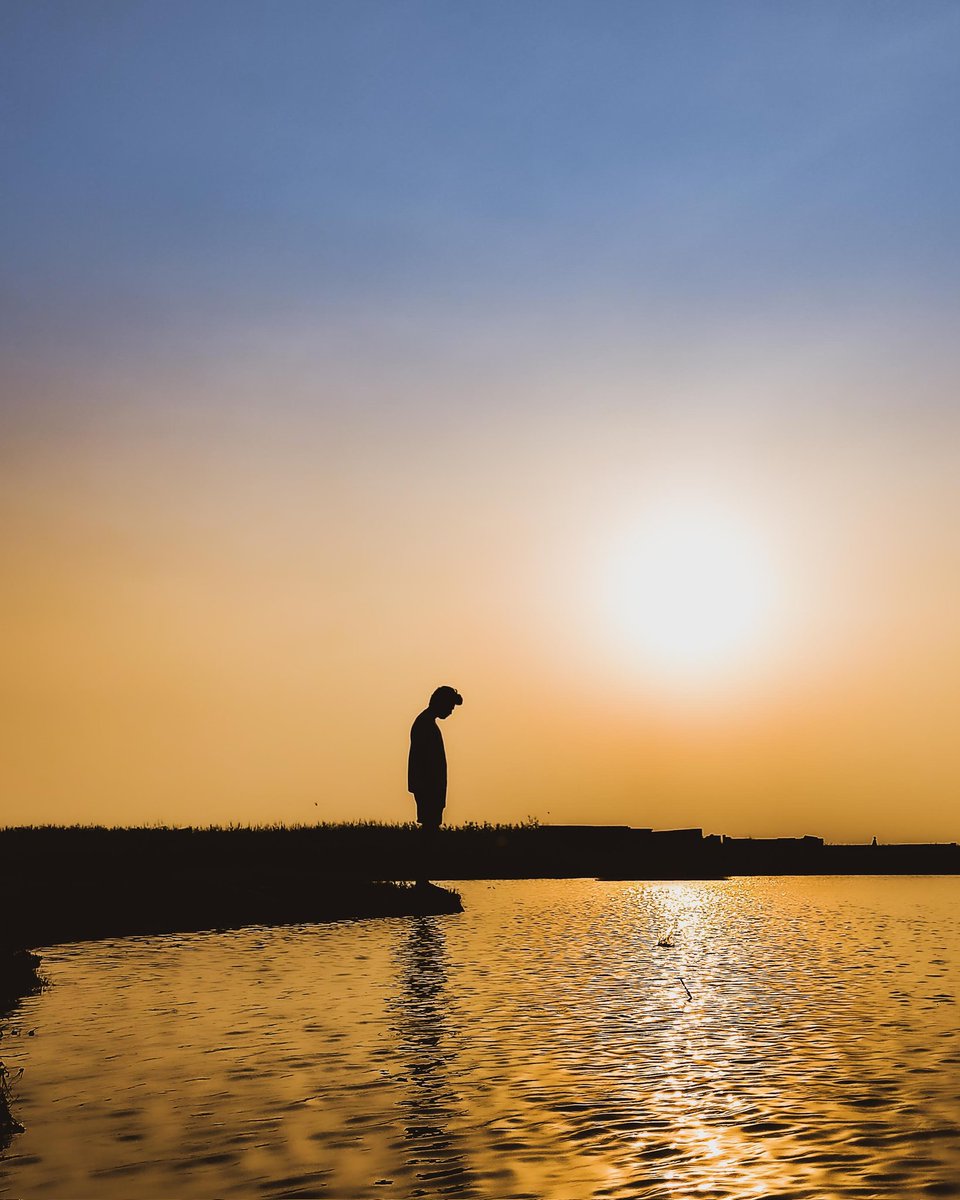 Flatsdepths1's tweet photo. Silhouette 👀🤙
. 
. 
. 
#OPPOSummer #ShotOnSnapdragon #sunsetphotography #sunset #LowLightInspired #photography #PhotoOfTheDay @oppo https://t.co/AdjgDQtXej