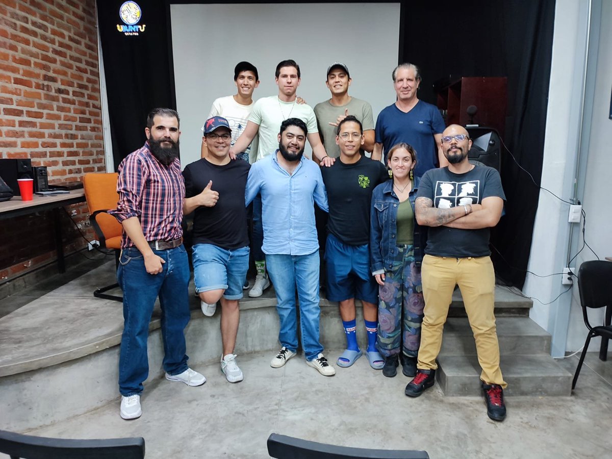 gdl3io's tweet photo. El día miercoles 24 nos reunirnos en el coworking crypto favorito de la comunidad para celebrar el éxito de @kryptomario en el hackathon #EthMexico y actualizarnos de lo que @VitalikButerin hablo en su presentación. 
Nos vemos en la siguiente edición (31/Agosto) https://t.co/OSirDsQGvb