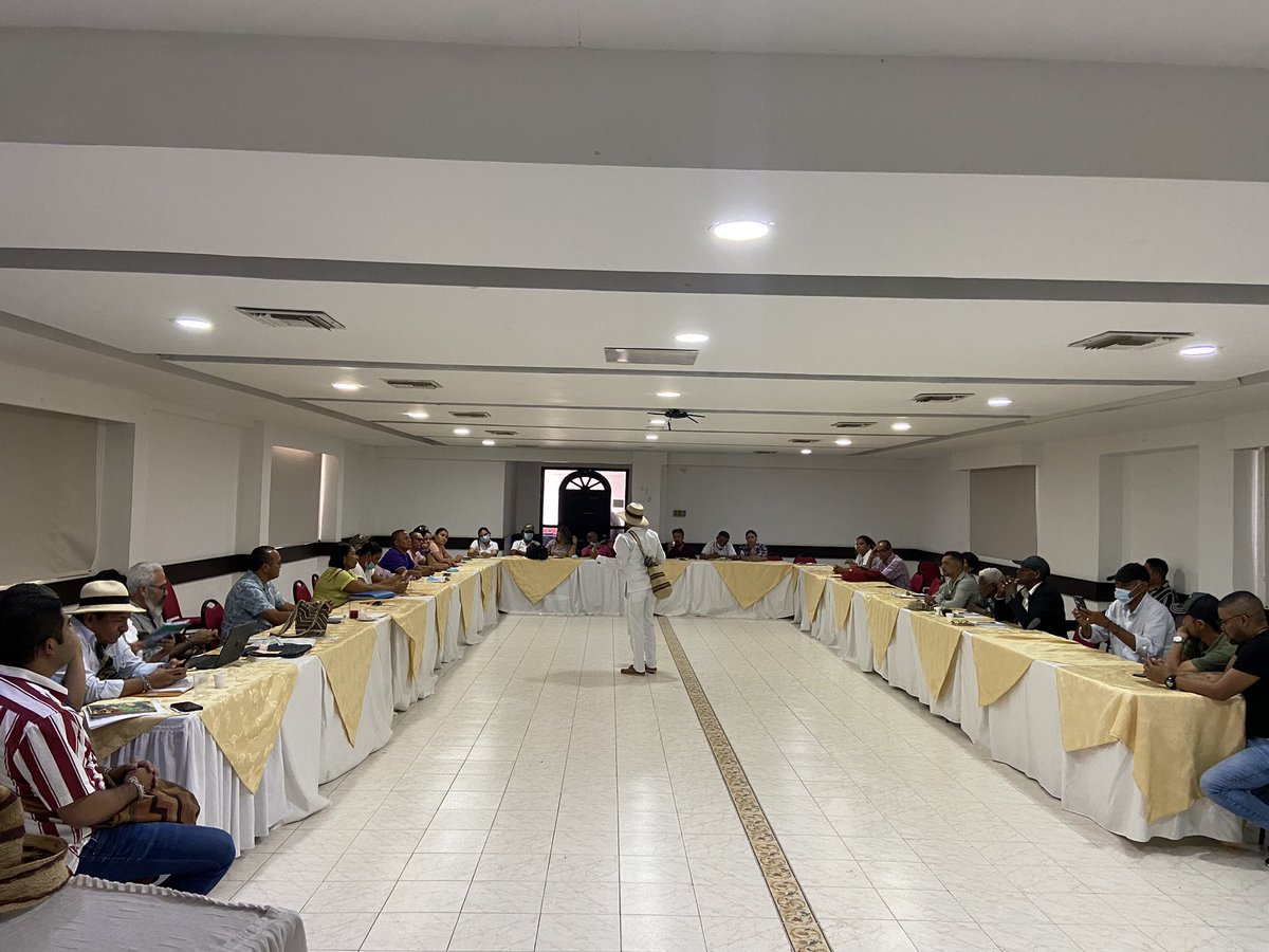 maocarmen's tweet photo. Importante espacio de encuentro y diálogo inicial entre el Mecanismo Especial de Consulta MEC y los grupos Motores de la subregión PDET Sierra Nevada, Serranía del Perijá ,el diálogo intercultural , social y Popular es el camino hacia la implementación efectiva del AFP. https://t.co/NiJBZOiIqv