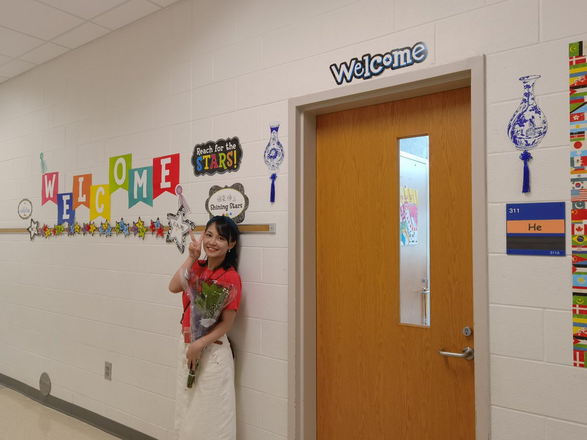 he_kerong's tweet photo. We had a great a Open House today! So excited to meet my students in person! The classroom is going to be full of their marvelous works soon! @newcenturypanda @ParticipateLrng https://t.co/GhsP6ZuzUm