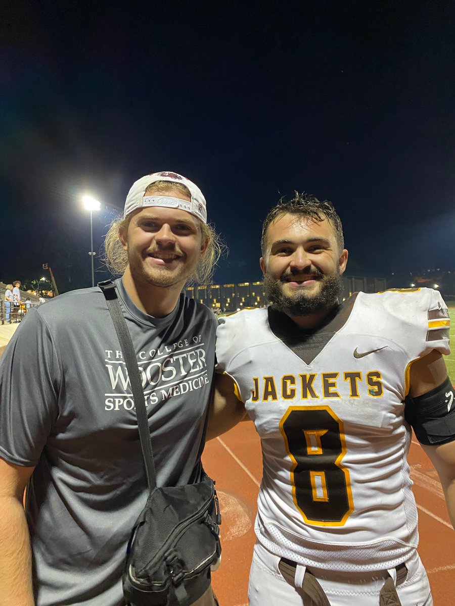 sowens9979's tweet photo. What does HS Football give you?  One thing is friends for life!  @jack_barnett3  and @OwensSeth35 got to meet up at the Woo and BW scrimmage.  @Beavercreek_FB @Nic_Black99 @bcreekathletics https://t.co/D8HTEbnKV3