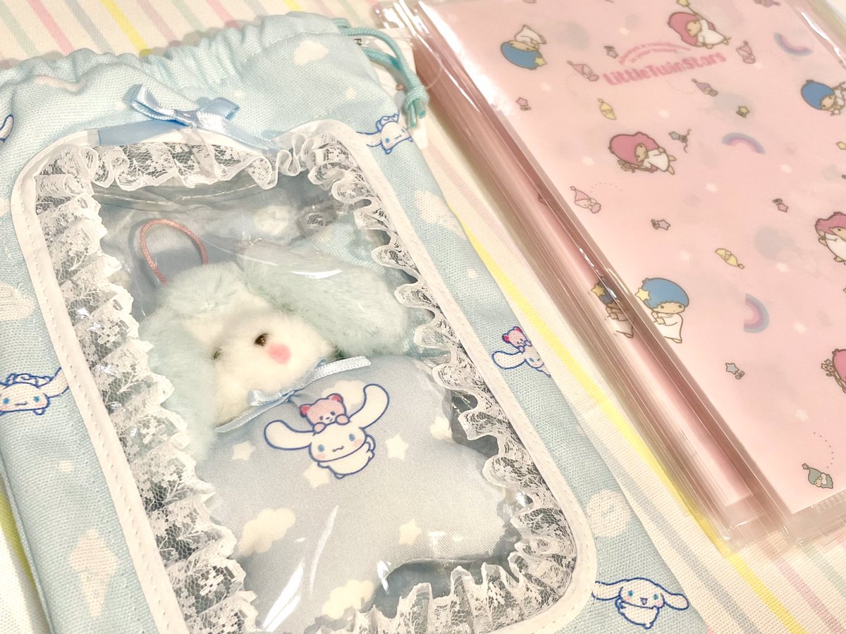 isetan_fashion's tweet photo. 🎀「FANCY SANRIO CHARACTERS」
ファンシーアラモードからはMy fav 巾着セットとぬいぐるみ用スタイ🤍
キキララちゃんのクリアファイルもご用意しています🌙⭐️✨
#サンリオ
#サンリオキャラクターズ
#夏のサンリオ祭り
#fancyalamode
#こぎみゅん
8/24(水)~8/29(月)
伊勢丹新宿店 本館6階=催事場 https://t.co/nw56257Edl