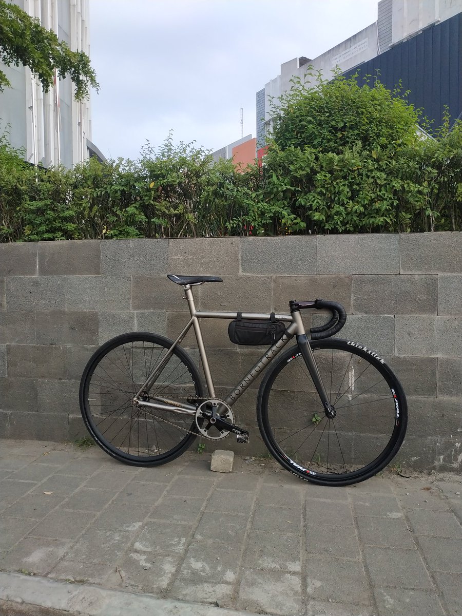 Radrules666's tweet photo. #fnfjb borneotrack frame alloy 6061
Fullbike ato frame doang
Murah dah pokonya

Wa : 085322006408 https://t.co/7D231B4LV0