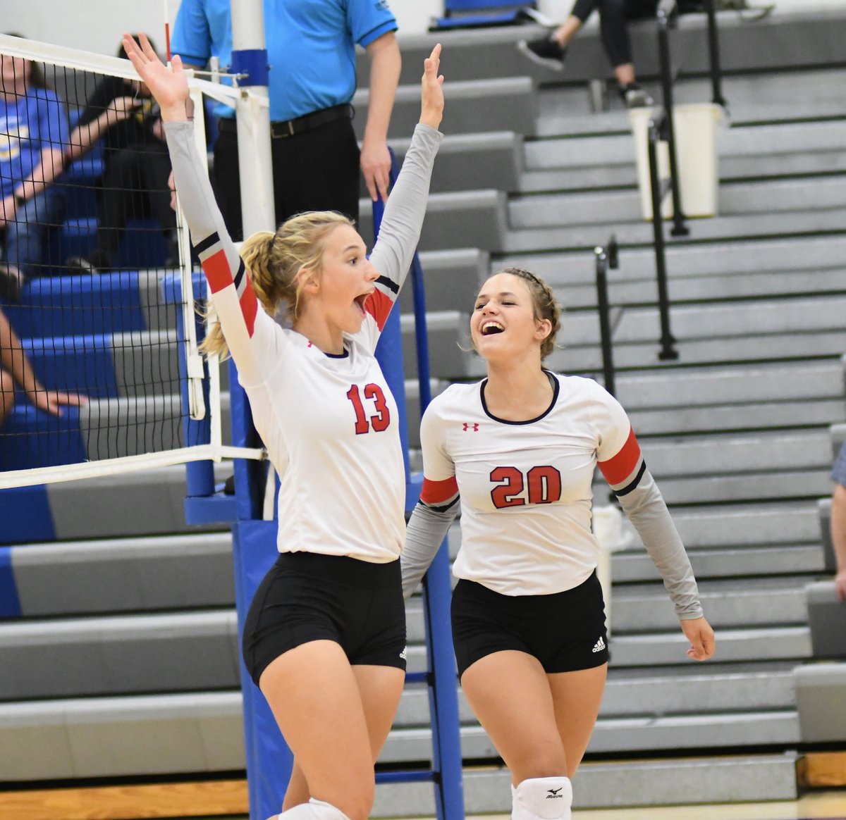 SportsANR's tweet photo. "There's no quit in these ladies." Read a quick recap and reaction to @AuroraNEVB's season opener in Wahoo. 

https://t.co/154IQ338ik https://t.co/QLj4uyotOZ