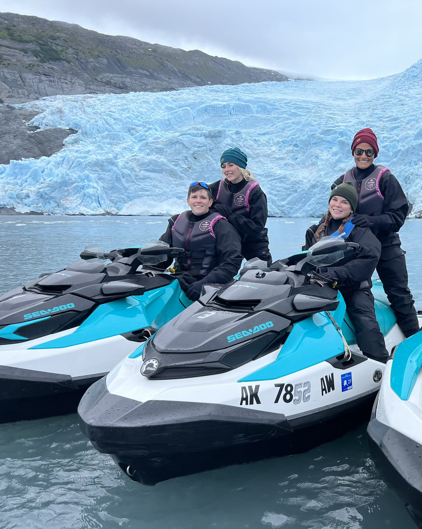 TW Pornstars - 4 pic. Ivy 🖤. Twitter. What even was today?! @xoxoitslo