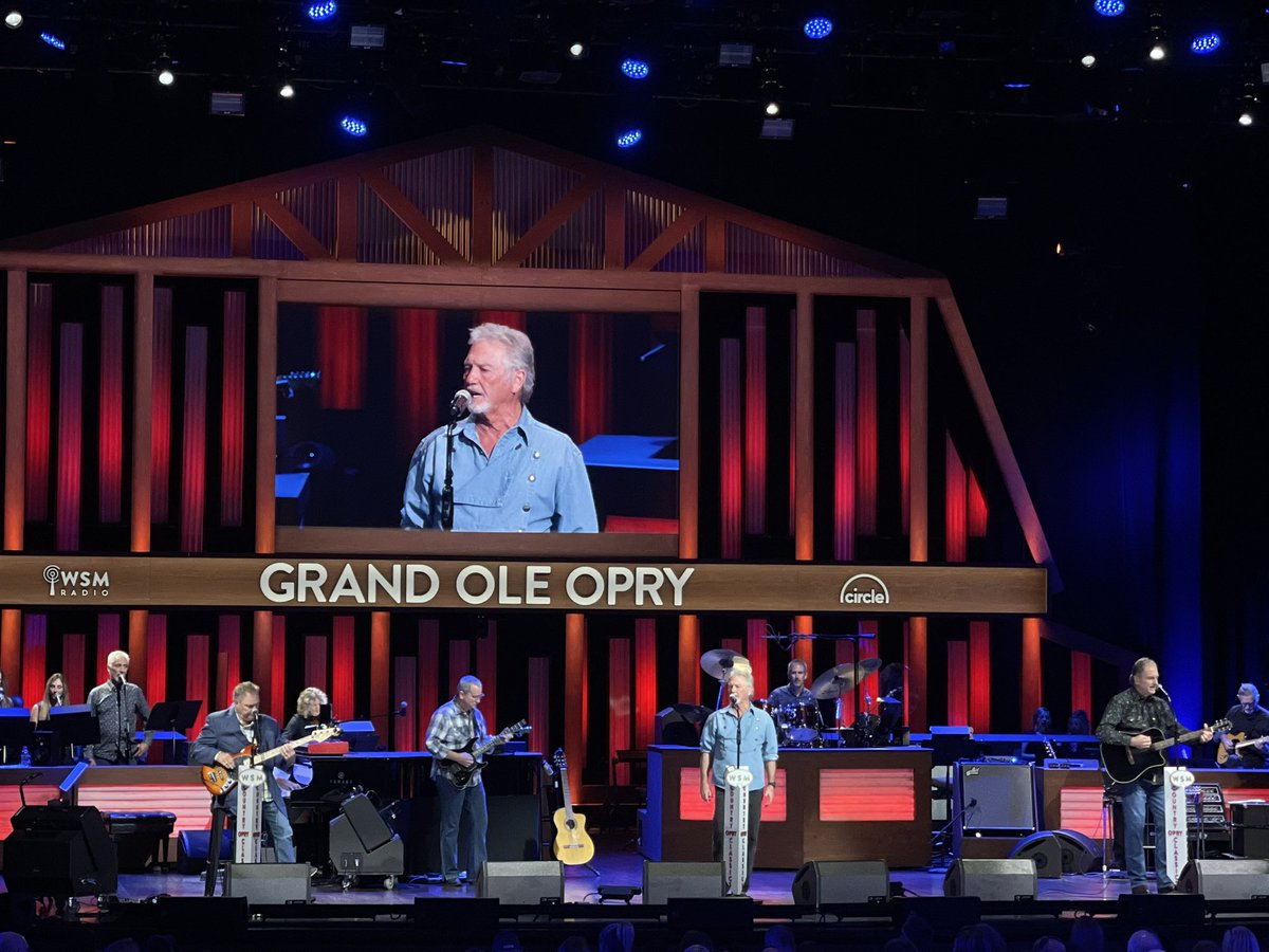 We sure enjoyed a night of honoring some of your favorites at Opry Country Classics! 💫