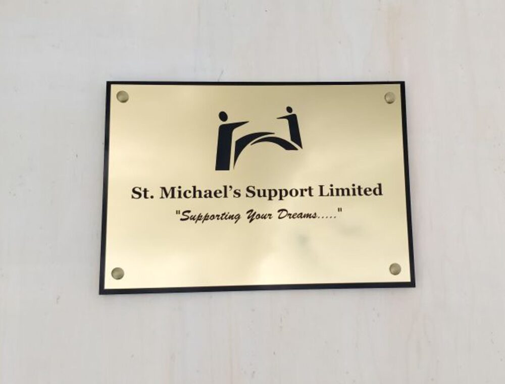 gtlaserltd's tweet photo. #BusinessSign #clubs #door #engraving #home #laserengravedsign #leisurecentres #school #Shopsignage #sign A4 Office Wall Sign, Business Plaque, Shop Name, Executive Personalised https://t.co/O5cjtFK5au https://t.co/aOYdHDSs9o