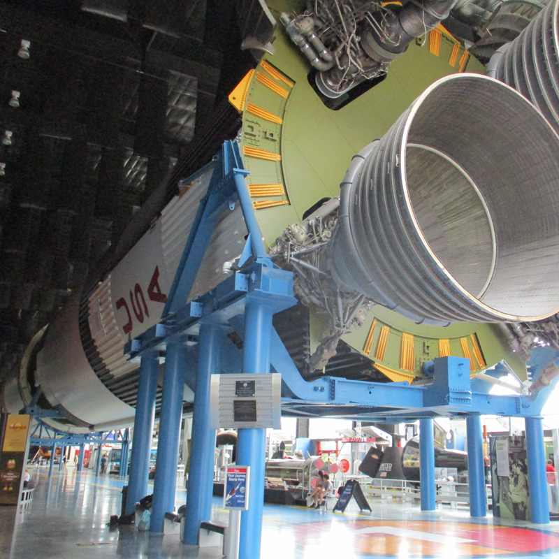 ronmscience's tweet photo. Had a great time exploring the Space and Rocket Center while on a break from a #planetarium conference in Huntsville, Alabama this week. (Even got to meet an astronaut!) https://t.co/IgEBqWwMdX