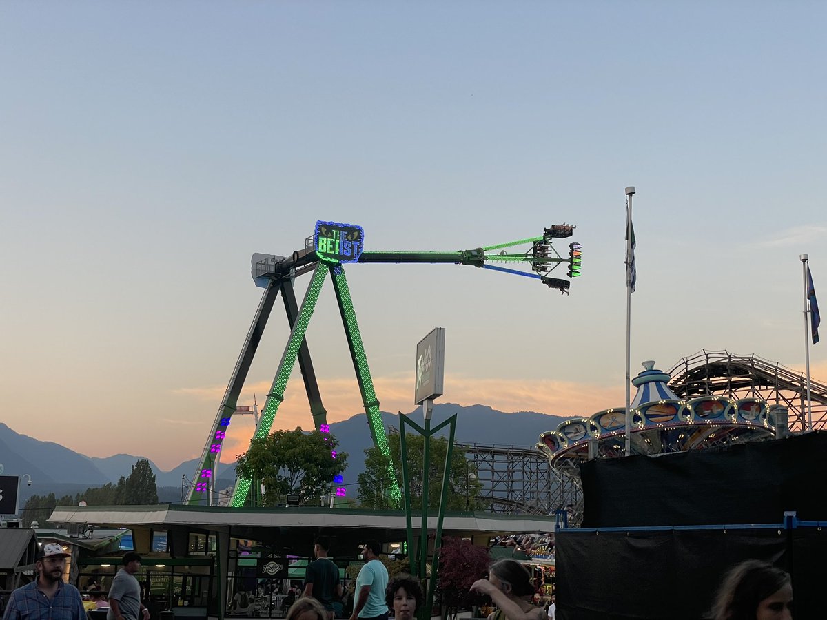 taslimjaffer's tweet photo. Oh, and when the lights come on…
@PNE_Playland #summertraditions #yvrsummer https://t.co/UELZZ4gOAP