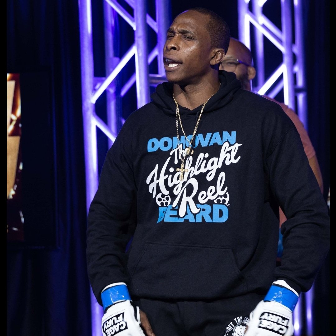 HighlightDon's tweet photo. Finally made it home π‘ and now it's time to get it on ππ₯π₯πβοΈ mark your calendars Tuesday September 27th I'm bringing a contract home #ufc #thehighlightreel #offthechainmma https://t.co/ejeXCILjkC