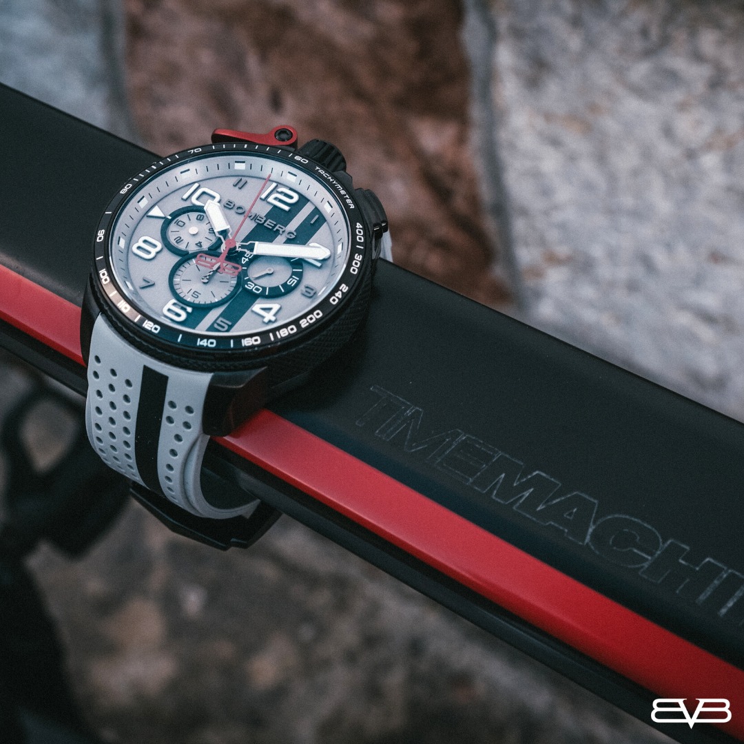 tienwenwatch's tweet photo. #BOMBERG #炸彈錶 #Bolt68 Racing 採用當前最歡迎的水泥灰作為視覺焦點，灰黑線條從面盤延伸至仿賽矽膠錶帶，象徵在跑道上奔馳的殘影，並為創造速度感

天文鐘錶|台灣大道一段211號 +886422256476

#TienWenWatch #TienWen #天文鐘錶 #天文創始總店 #台中錶店 #鐘錶維修 #手錶保養 #台中天文 #台中買錶 https://t.co/gnfP4xa0pV