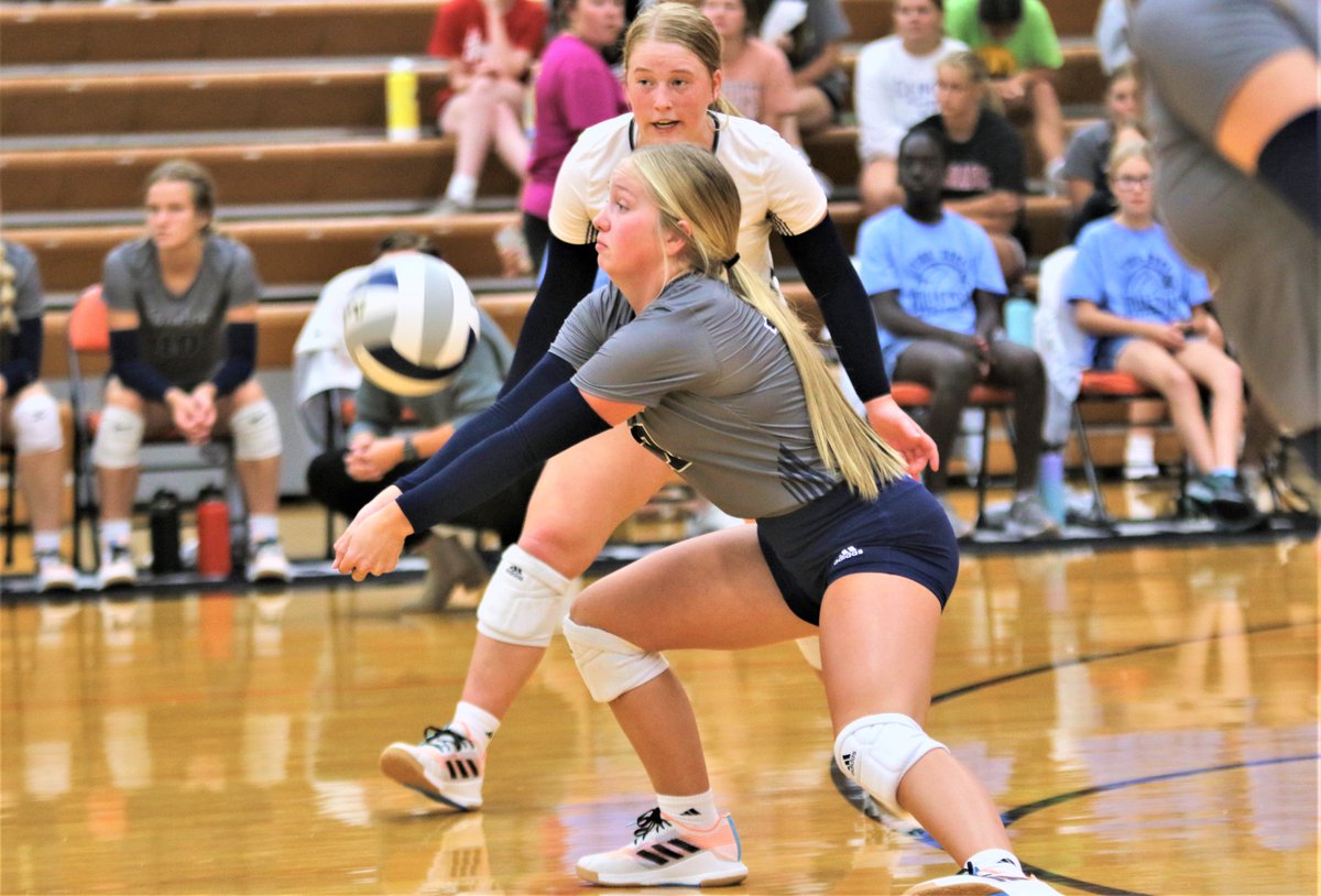 Christian Horn (@ynt_christian) on Twitter photo York opens the Kelby Phillips era with a 25-20, 25-10, 25-23 sweep of Hastings. Stats:
<a href="/cynleywilk/">Cynley Wilkinson</a> 7 kills/1 block
<a href="/rylyncast/">Rylyn Cast</a> 6 kills/5 blks
<a href="/MiaBurke30/">Mia Burke</a> 5 kills
Dannika Lamberty 4 kills
<a href="/HirschfeldReese/">Reese Hirschfeld</a> 2 kills/1 ace/1 blk 
Kelly Erwin 2 kills/1 blk
<a href="/libby_troester/">Libby Troester</a> 1 kill/1 ace York opens the Kelby Phillips era with a 25-20, 25-10, 25-23 sweep of Hastings. Stats:
<a href="/cynleywilk/">Cynley Wilkinson</a> 7 kills/1 block
<a href="/rylyncast/">Rylyn Cast</a> 6 kills/5 blks
<a href="/MiaBurke30/">Mia Burke</a> 5 kills
Dannika Lamberty 4 kills
<a href="/HirschfeldReese/">Reese Hirschfeld</a> 2 kills/1 ace/1 blk 
Kelly Erwin 2 kills/1 blk
<a href="/libby_troester/">Libby Troester</a> 1 kill/1 ace