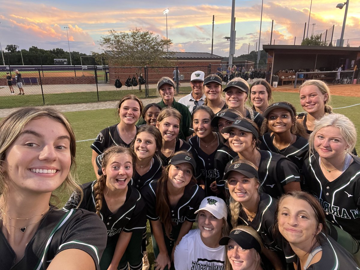 WalnutGroveSoftball tweet media