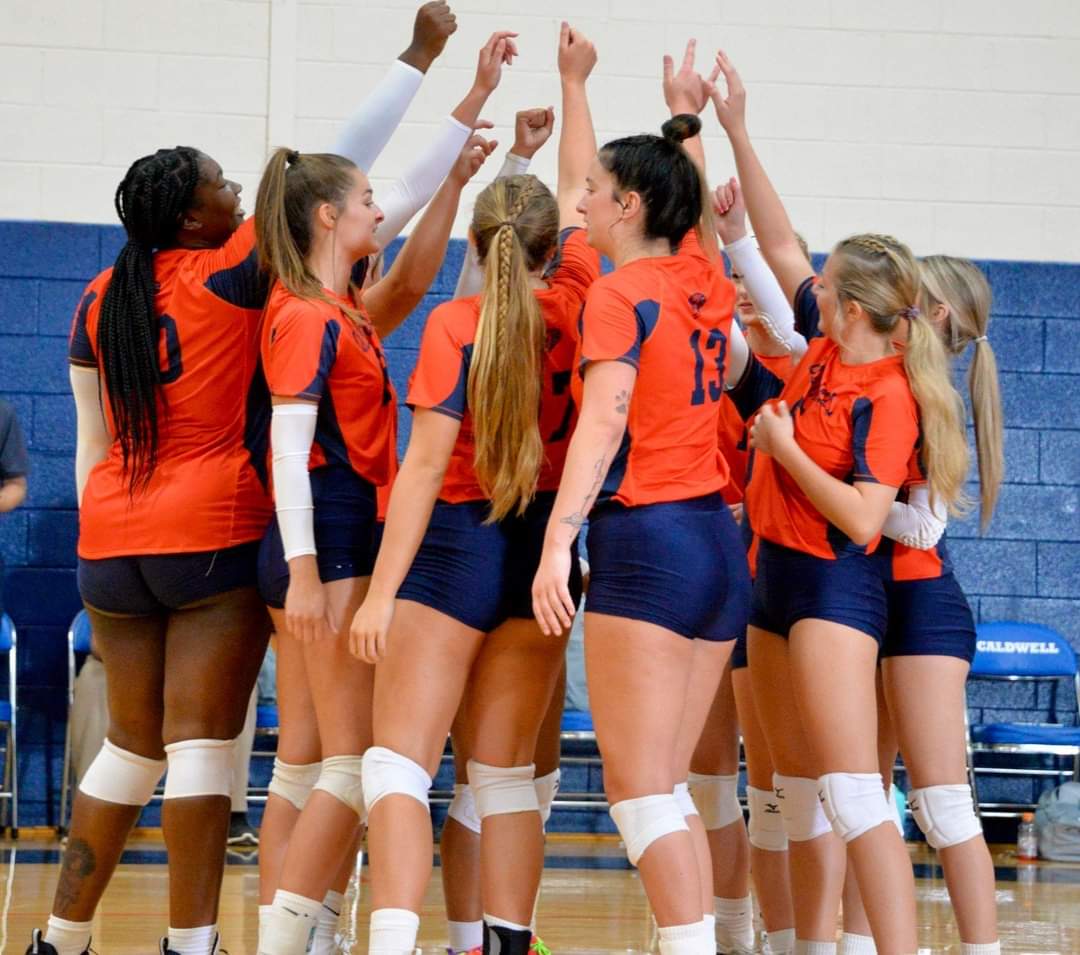 Volleyball Program Firsts From Thursday Night: -First Road Game -First Set Win -First 5-Set Match First victory will be coming soon! Caldwell falls at Guilford Tech, 3-2. Cobras return to action on Tuesday at Louisburg, 6PM. #cobranation #NJCAAVolleyball #Reg10n