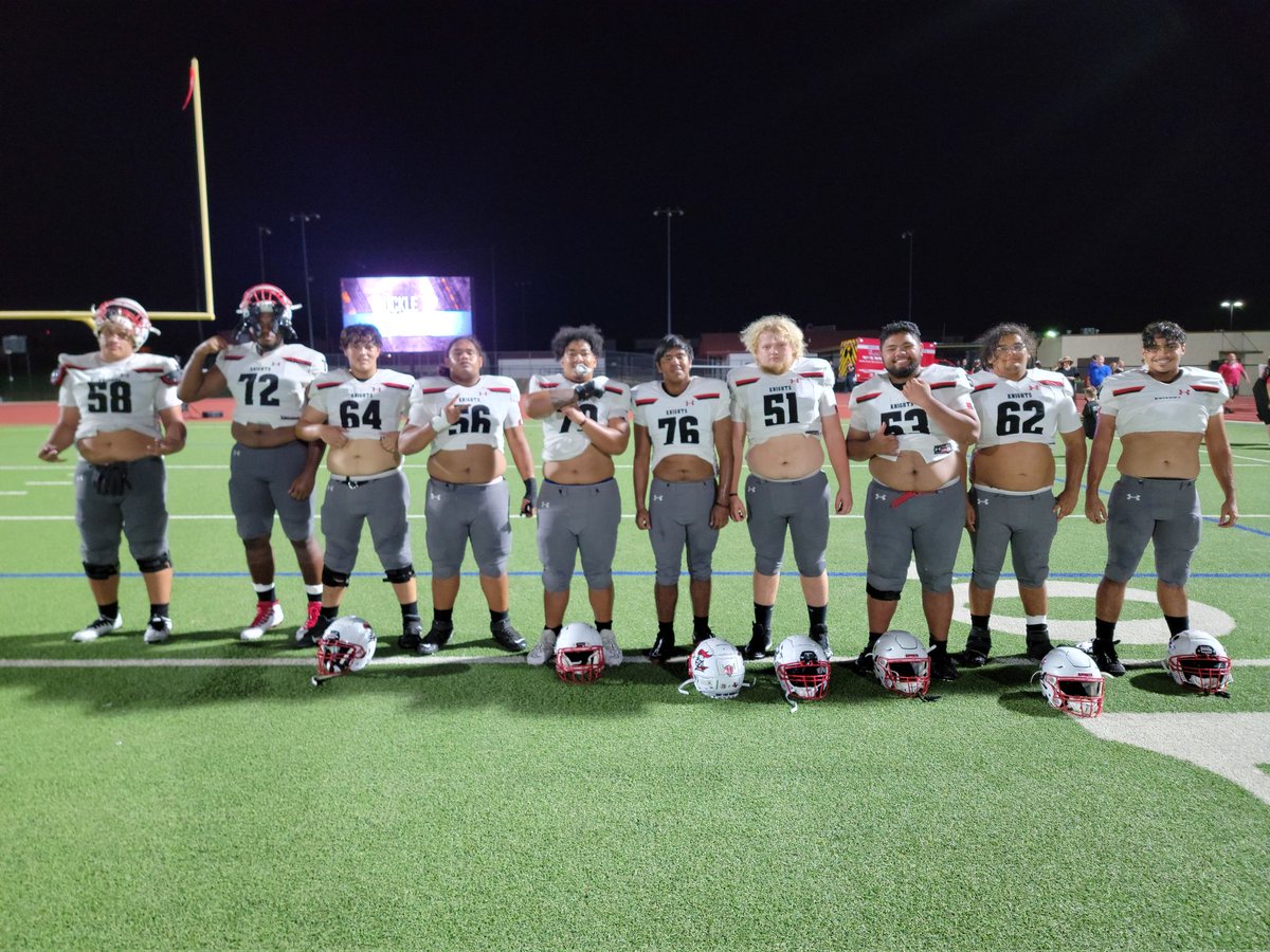 CoachDPike's tweet photo. O-Line played great tonight!!! Big win to start 1-0 #GutsOut @HHKnights_FB @Knight_Strength https://t.co/JyM0omE8bA
