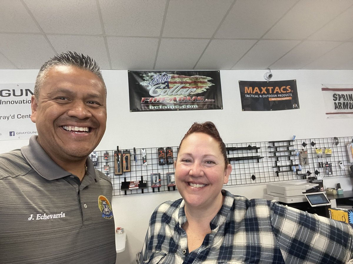 EchevarriaFor's tweet photo. SMALL BUSINESS of the WEEK. Please support your COLTON small businesses. We have a new store in our neighborhood that offers personal protection and safety equipment. Come visit Blue Collar Firearms showroom located at 1270 E Washington St, Colton CA 92324
#ShopColtonToHelpColton https://t.co/8OFdI4cNPK