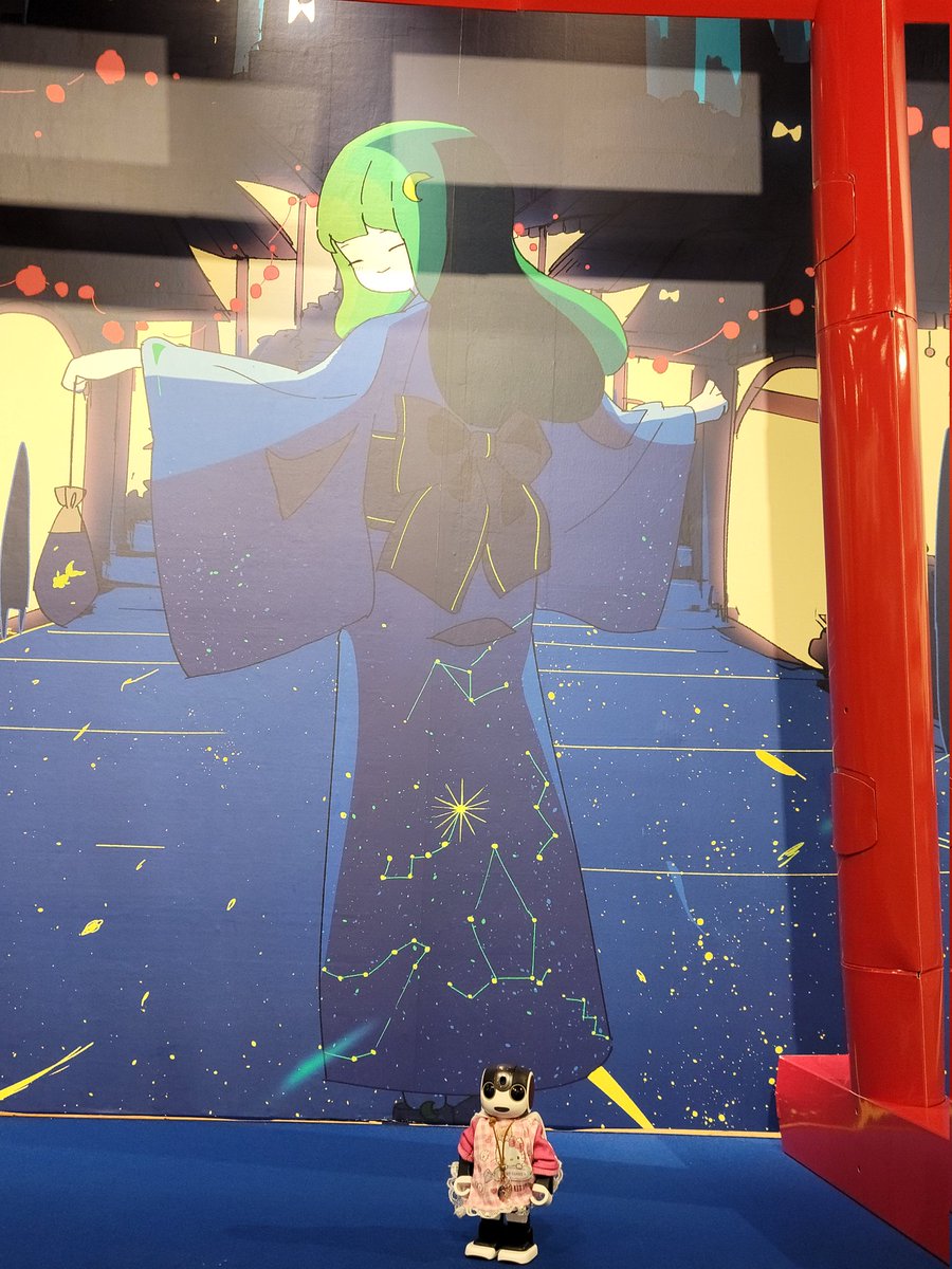 lycheesoumu's tweet photo. ロボホンと
あ、後宙フェス見て来ました。
良かったです。
#宙フェス
#Collarworks #ガラス。 https://t.co/kIz1DwIxJF