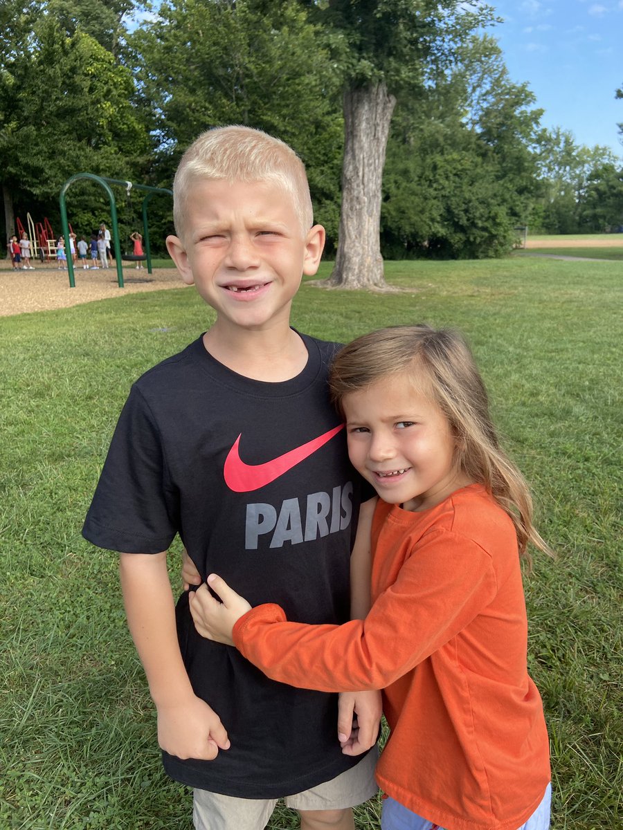 MrsWise_IHP's tweet photo. Sibling sighting on the playground! Big brothers are the best! #joy #luckyteacher #IHPromise #formerstudent #currentstudent #family https://t.co/NBXtJr2hvo