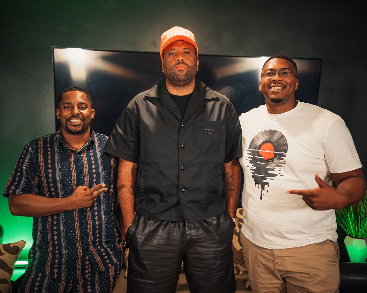 BWR_Movement's tweet photo. This week on the Black Wealth Renaissance Podcast 🎙we interviewed legendary Dj, Producer, and Labor Owner @DonCannon ! 

We spoke to Don about breaking into the music industry, find generational talents like Lil Uzi Vert, &amp; his new App #Tmro (A marketplace for music creatives) https://t.co/PS3nntAZ9P