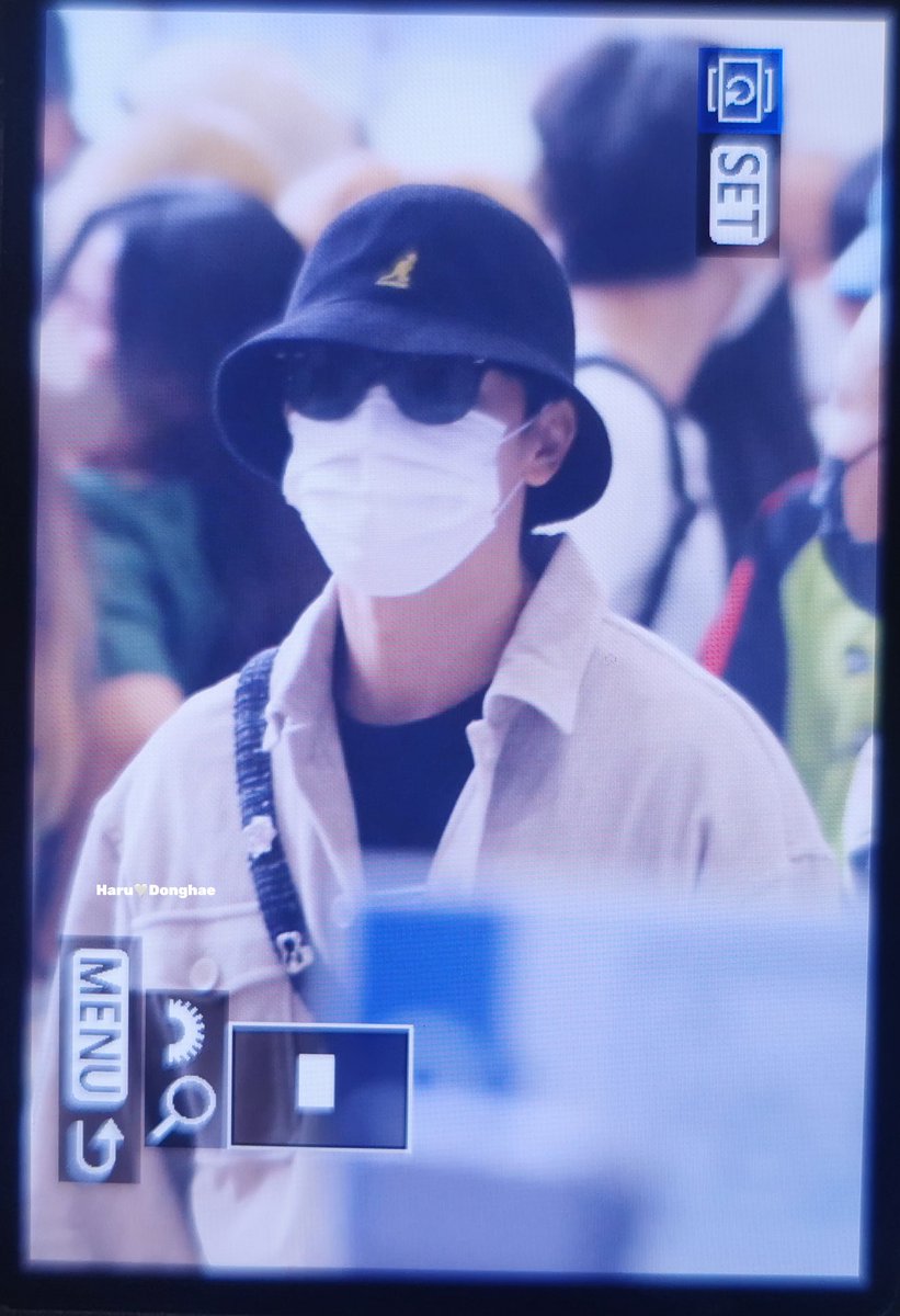 harudonghae's tweet photo. 220826  GMP 출국 ✈️

@donghae861015 
#동해  
#이동해
#donghae
#슈퍼주니어 https://t.co/UrVoKv5G7M