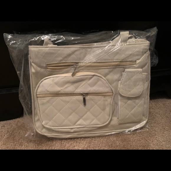 thriftycrow's tweet photo. So good I had to share! Check out all the items I'm loving on @Poshmarkapp #poshmark #fashion #style #shopmycloset #stylens #pilcroandtheletterpress #none: https://t.co/JrSKxiqd04 https://t.co/q3IFbnrPN1