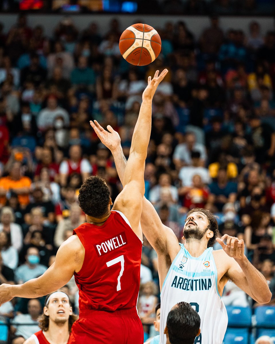 wethewestfest's tweet photo. Snaps from half-time at the Save-On-Foods Memorial Centre 🏀🇨🇦
📸: @canadabasketball
#CANvsARG #fibawcq #fibawc #canadabasketball https://t.co/o1rwyaHvDQ