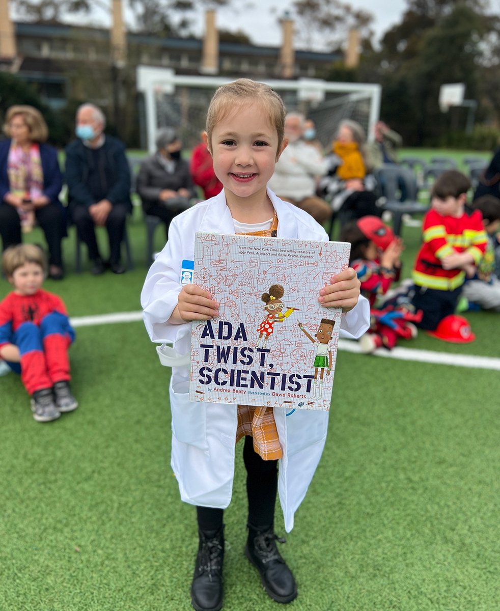 Redlands_School's tweet photo. It's been a wonderfully creative few days here at Redlands as our students and teachers celebrated Book Week! This year's theme was 'Dreaming with Eyes Open' and encouraged students to dress up as somebody they dream of being 📚
#LetYourLightShine #CBCA2022 #dreamingwitheyesopen https://t.co/XSGpYfOKDz