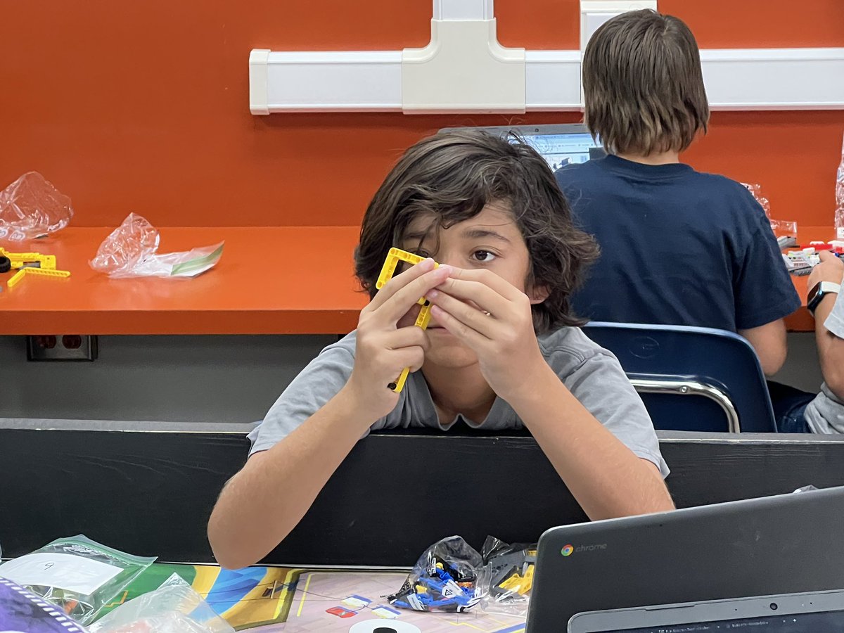 potterrobotics's tweet image. PJH Robotics kicked off a new season today! We are #SUPERPOWERED with tons of energy! #FUESDschools @PotterJHS