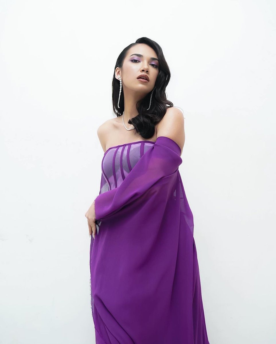 SamudraCinta_'s tweet photo. [Capture Moment Haico - Azof at SCTV Music Awards @SCTV ]
 
Haico by 
Makeup : abysalammakeup
Stylish : revashion
Dress : lookatheratelier
Hairdo : opick_hairstylist
Jewelry : mondial
Nails : linneabeautybar_id
Photo : snapnuel

#PhotoshootHaizofSMA #PhotoShootPurple #HaicoAzof https://t.co/eXV2jRwarF