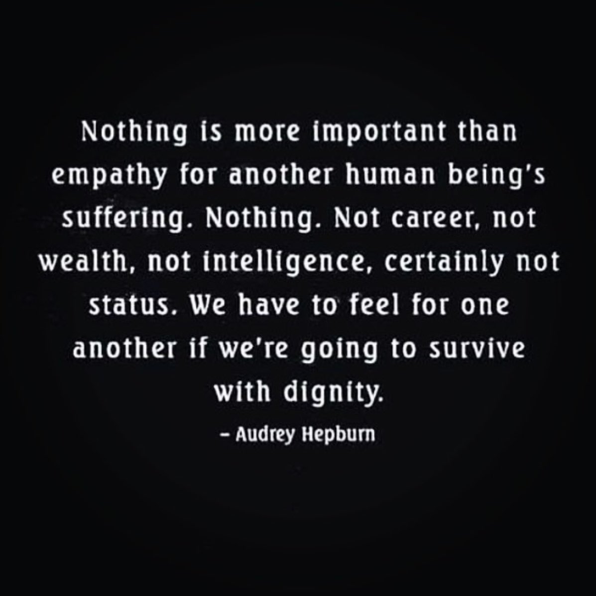 Maureen McCormick (@momccormick7) on Twitter photo 