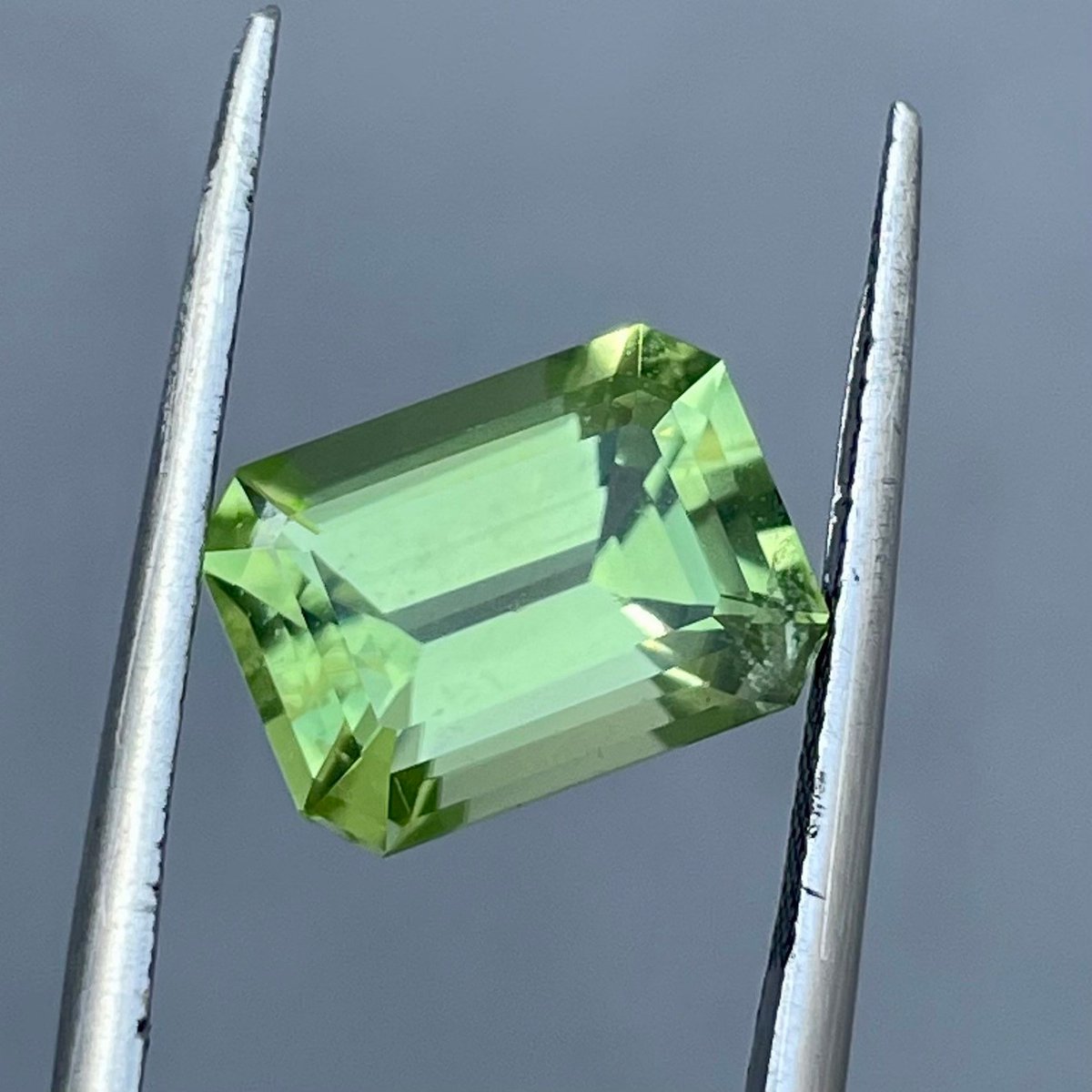 vagosav's tweet photo. Natural Faceted Emerald Cut Peridot, Stunning Lemon Green Peridot, Emerald Cut Loose Peridot Gemstone, Faceted Emerald Shape Peridot.
#loose #green #Faceted #Stunning #ShapePeridot #Gemstone #Peridot #cut #lemon #finefacetedgems #EtsyEmail
👉https://t.co/Gn5KwMTFU4 https://t.co/jLPl6K0R0X
