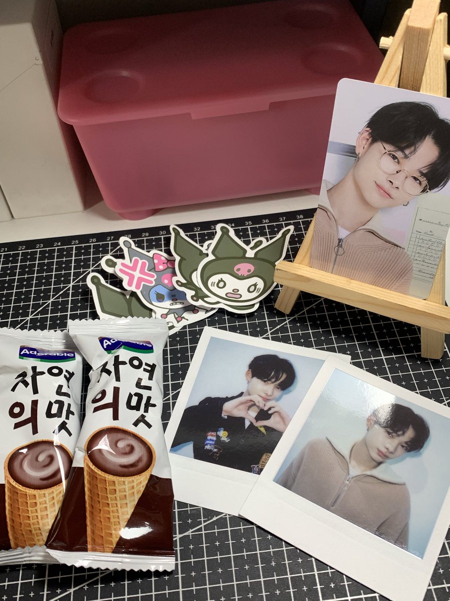 heeseungspillow's tweet photo. ꒰ 🧸 ni-ki ggu ggu nrpc set giveaway  ꒱

𓂋 mechanics: 

--- like + rt
--- follow me
⊹ im looking for moots :D
--- ends tomorrow ଘ(੭*ˊᵕˋ)੭* ੈ♡‧₊˚ https://t.co/kC5rSf5bKO