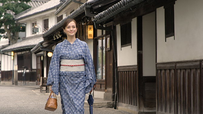 KATEIGAHO's tweet photo. 着物で旅をするテレビ特番に、女優・牧瀬里穂さんと俳優・竹財輝之助さんが登場します　#牧瀬里穂 #竹財輝之助 #着物

https://t.co/6dd1lay97R https://t.co/Uw2RB6AoFj