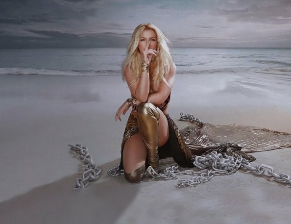 PopBase's tweet photo. Britney Spears officially returns to music after 6 years. https://t.co/6c1FB8FAGb