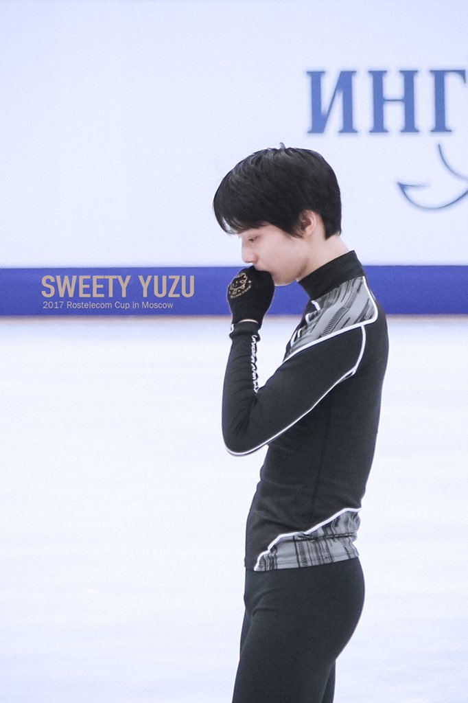 sweety_yuzu's tweet photo. #羽生結弦 
#羽生结弦 
#YuzuruHanyu𓃵 
#HANYUYUZURU𓃵 
#Rostelecomcup2017 https://t.co/2r8zoStcEB